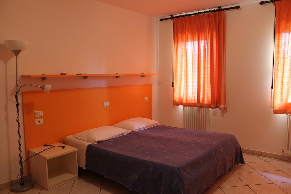 קסטלווטרו די מודנה Agriturismo Le Casette חדר תמונה