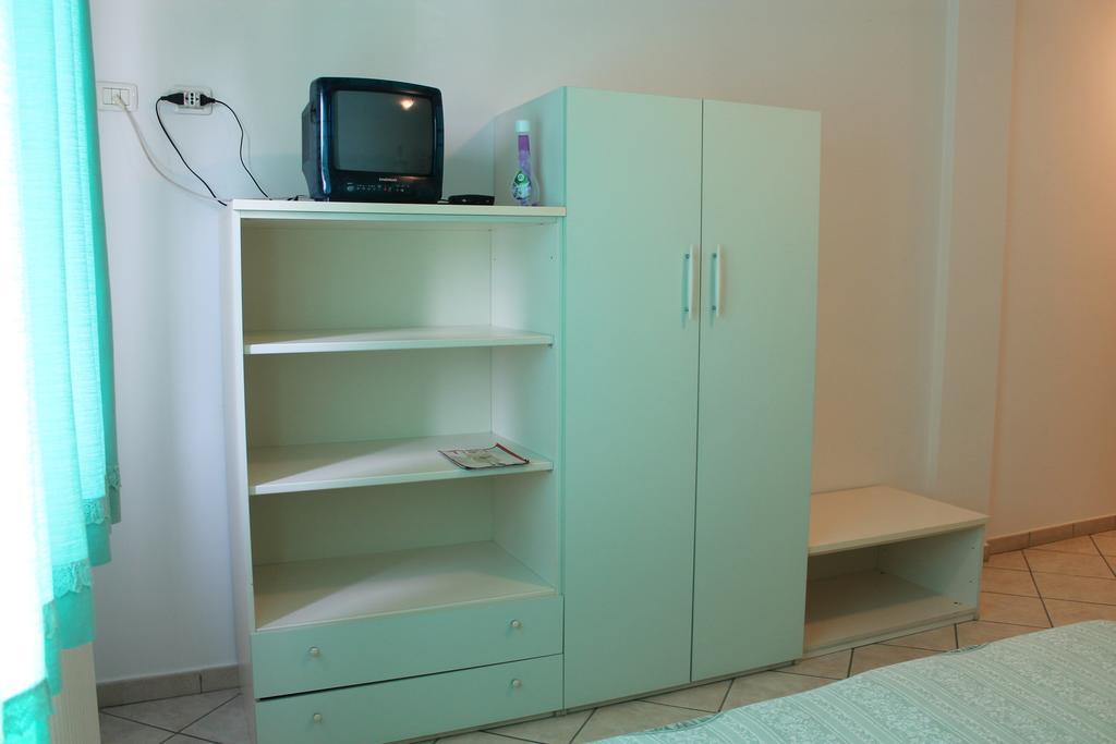 קסטלווטרו די מודנה Agriturismo Le Casette חדר תמונה